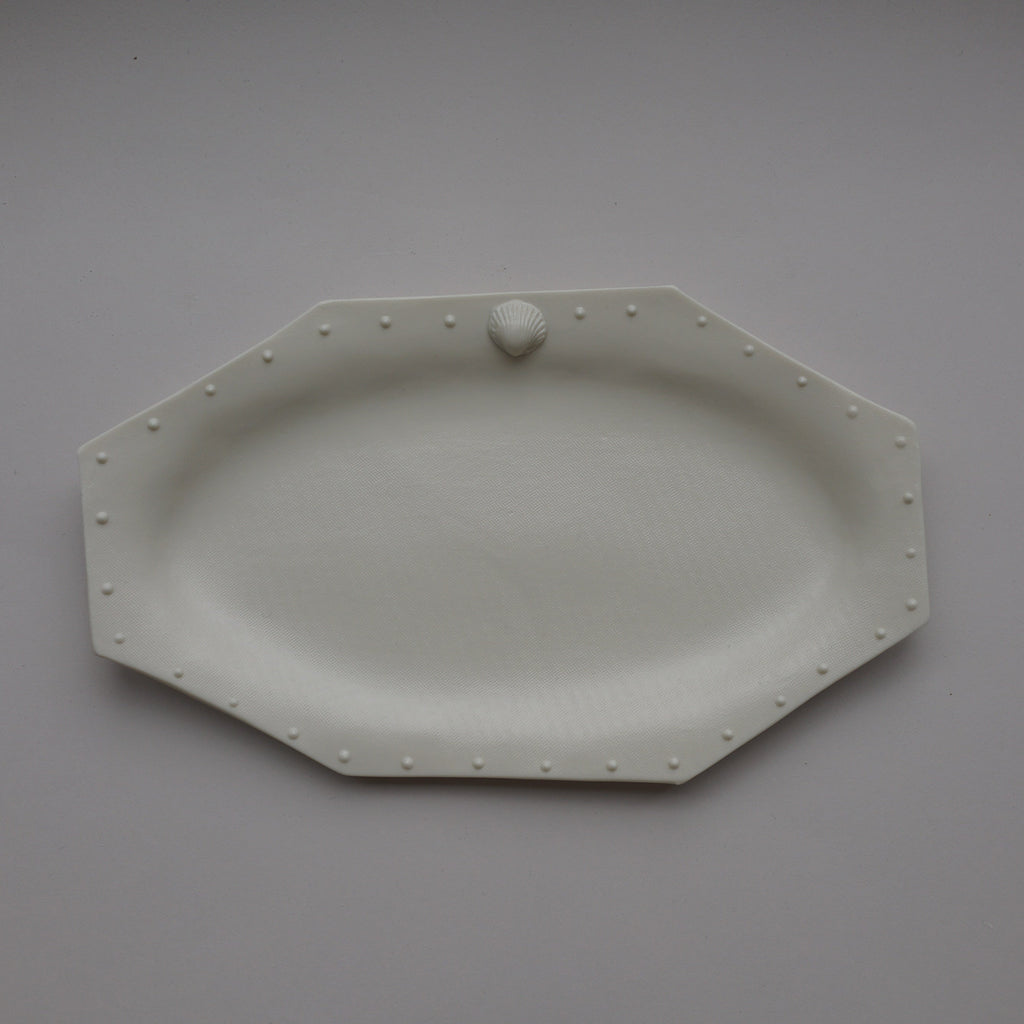 Octagonal Plate (Shell Motif Decoration) - 八角盤（貝殼圖案裝飾）
