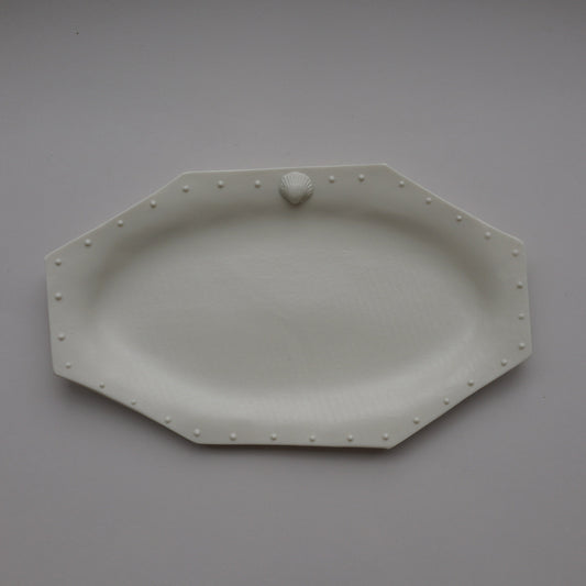 Octagonal Plate (Shell Motif Decoration) - 八角盤（貝殼圖案裝飾）