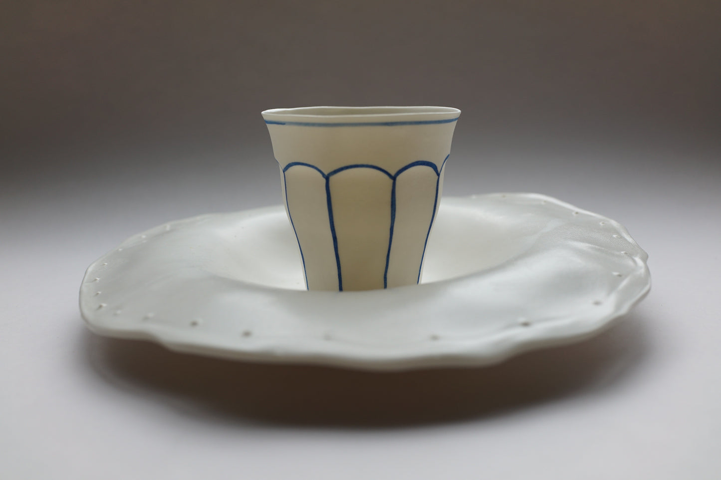 Set 4 – Blue Line Cafeteria Coffee Cup M + Lotus Leaf Plate  套裝4 - 藍線食堂咖啡杯 M+ 荷葉盤