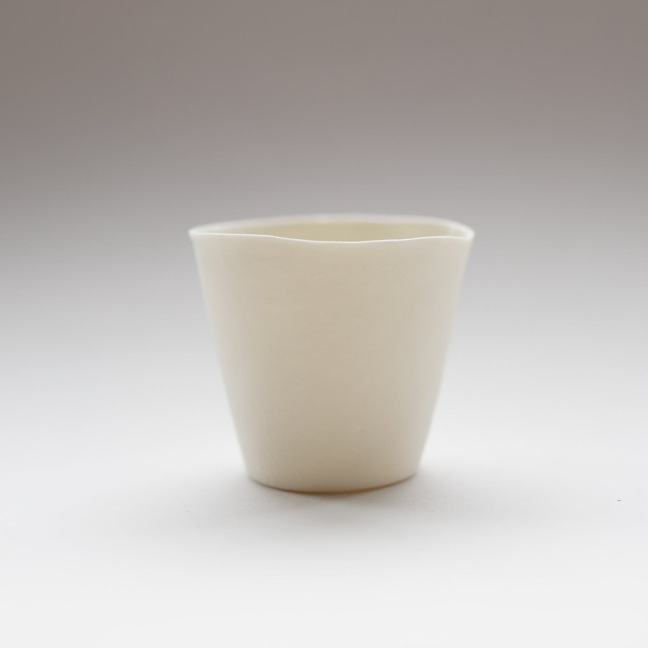 Hand-Painted Cup XS ( Shell-2 ) - 手繪杯（ 海螺-2 ）